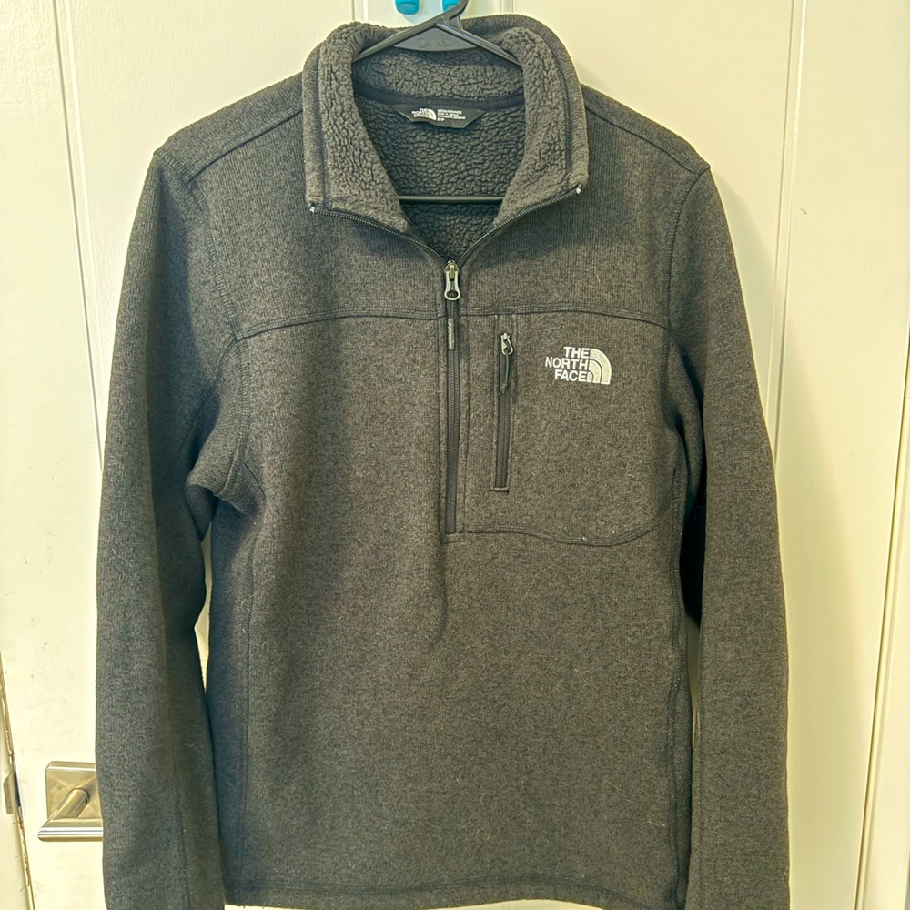 The North Face Men’s 1/2 Zip Jacket